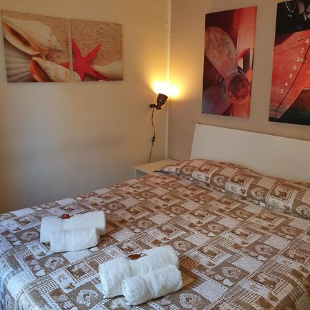4Rooms Guest House Free Wi-Fi Salerno Buitenkant foto