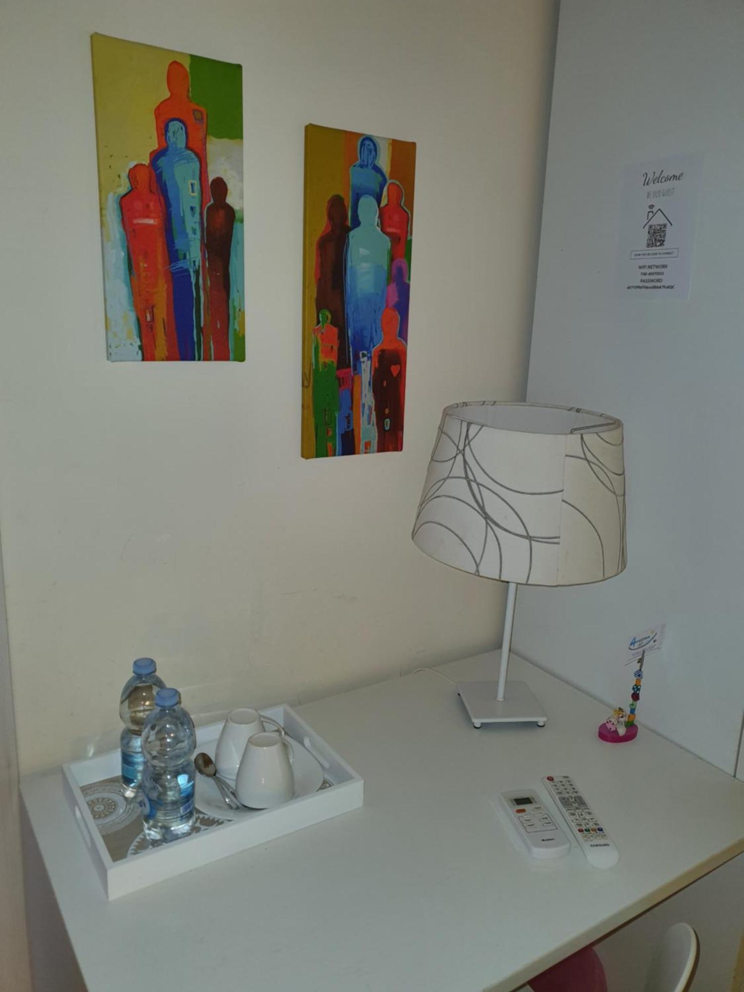 4Rooms Guest House Free Wi-Fi Salerno Buitenkant foto