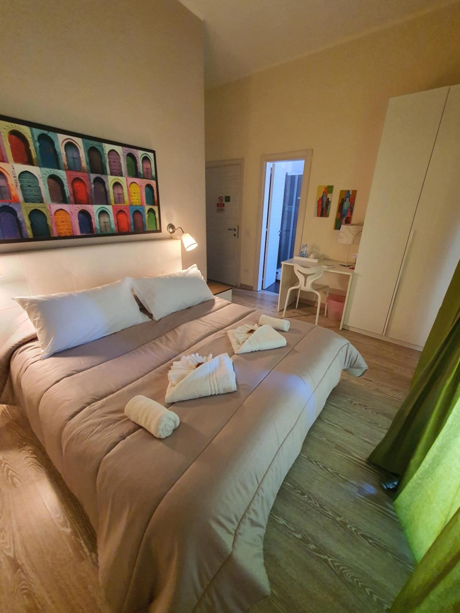4Rooms Guest House Free Wi-Fi Salerno Buitenkant foto