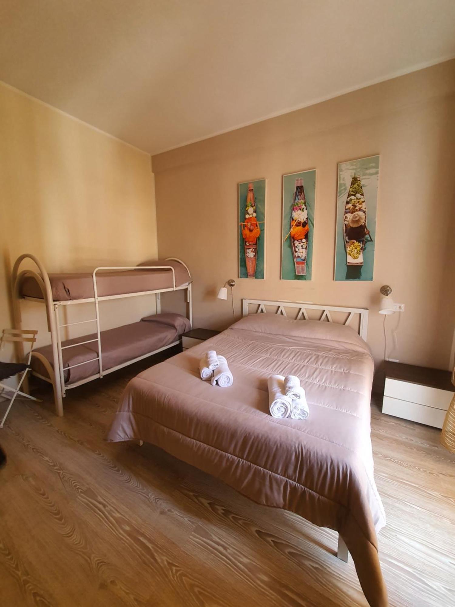 4Rooms Guest House Free Wi-Fi Salerno Buitenkant foto