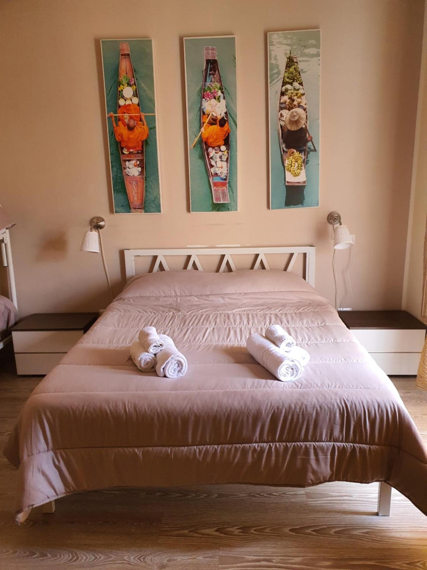 4Rooms Guest House Free Wi-Fi Salerno Buitenkant foto