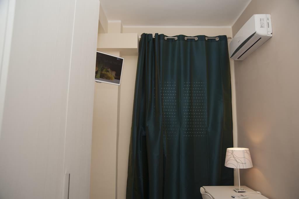 4Rooms Guest House Free Wi-Fi Salerno Kamer foto